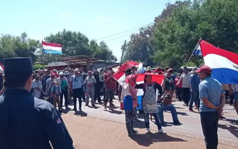 Manifestaciones retoman impulso por juicio pol�tico de Abdo y Vel�zquez
