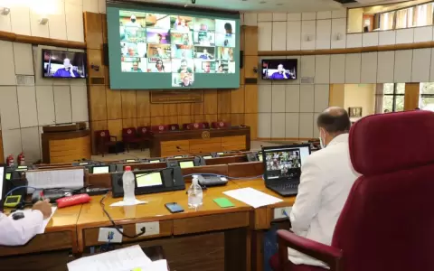 Analizan proyectos para garantizar cobertura de gastos a pacientes con Covid-19