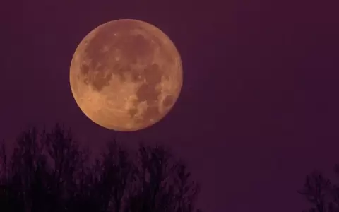 Superluna, lluvia de estrellas y otros fen�menos astron�micos de abril