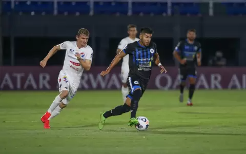 Walter Clar y el penal �a lo Ale Silva� que le cost� la eliminaci�n