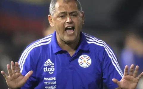 Las felicitaciones para Francisco �Chiqui� Arce en su cumplea�os 50