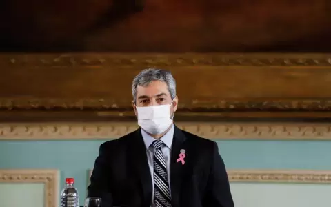 Reglamentaci�n de fondos genera expectativa, mientras crisis se agudiza