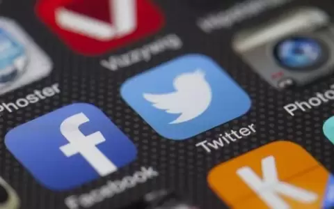 Rusia multa a Twitter por no eliminar mensajes que llaman a protestar