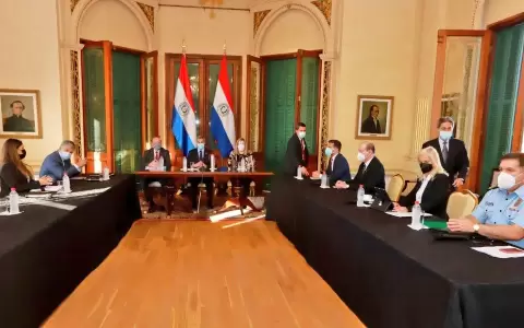 Plan para uso de dispositivos electr�nicos de control abarcar� a 100 personas