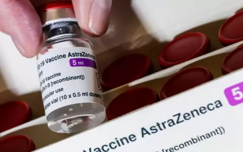 Experto confirma �v�nculo entre vacuna de AstraZeneca y casos raros de trombosis�