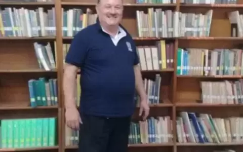 El Covid tambi�n se llev� a "Don Julio", el querido bibliotecario de Filo UNA