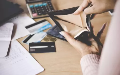El drama de tener cuotas atrasadas y no poder pagar
