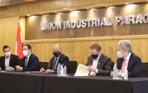 UIP rechaza presi�n de supuestos paseros y comerciantes de frontera