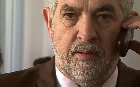 "El presidente no necesita una ley para disponer de fondos sociales"