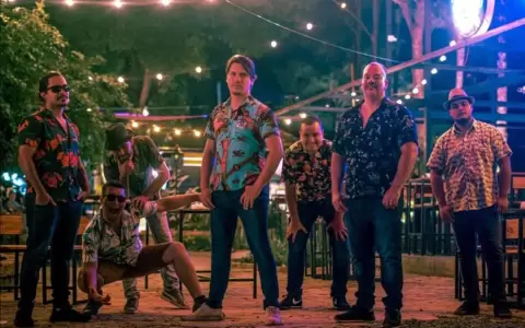 Capit�n Jones lanza "Esta noche"
