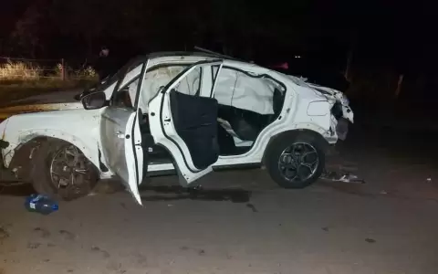 Adolescentes de 14 a�os ocasionan accidente en San Bernardino