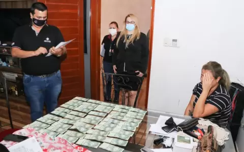 Detienen a una extorsionadora por videos y fotos de contenido sexual