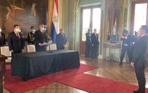 Ministro asegura que su prioridad ser� ordenar la comunicaci�n del Gobierno