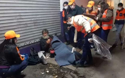 La SEN asisti� a 30 personas en situaci�n de calle en la noche del mierc�les