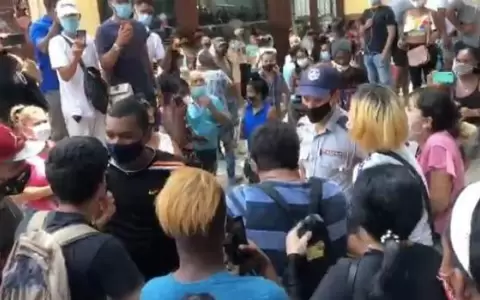 Cuba, al borde de la insurrecci�n civil en apoyo a huelguista