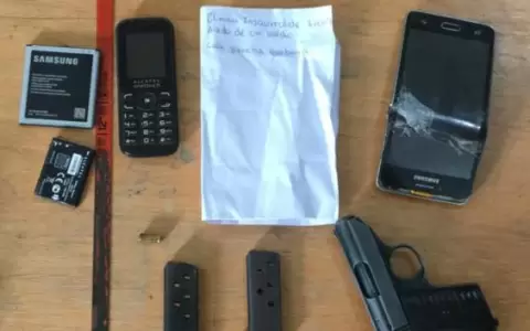 Interno de Penitenciar�a en su celda apunt� con arma a guardia c�rceles
