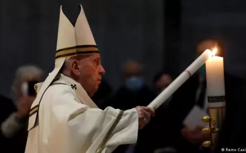El papa inicia una �marat�n de oraci�n� contra la pandemia