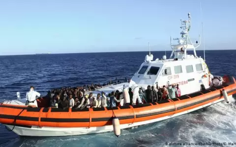 M�s de 1.400 migrantes arribaron a la isla italiana de Lampedusa