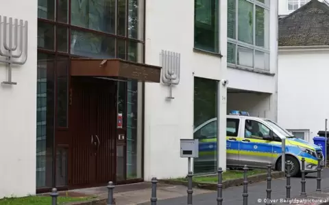 UE rechaza ataques antisemitas y pide estar "alerta"