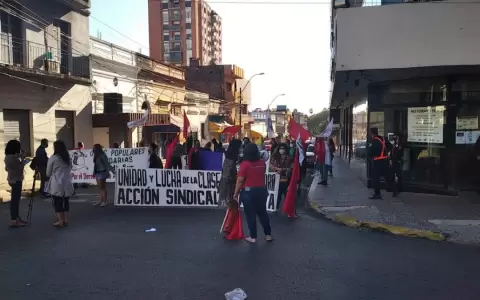 1� de Mayo: exigen trabajo digno, salud y vacunas para todos