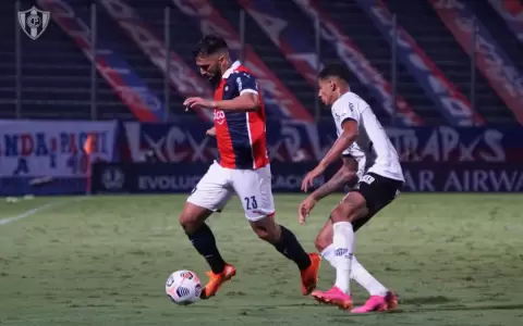 Un p�lido Cerro Porte�o cae sobre el final ante Atl�tico Mineiro
