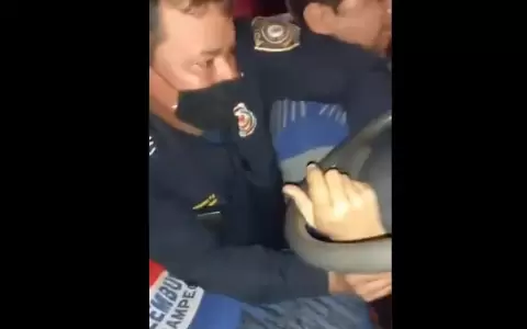 Tras brutal agresi�n policial separan de sus cargos a uniformados