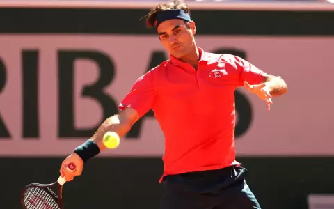 Roland Garros: Federer debuta con victoria ante Denis Istomin
