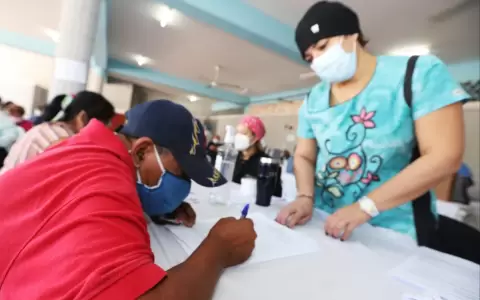 Este domingo no se habilitan puestos de vacunaci�n, inform� Salud
