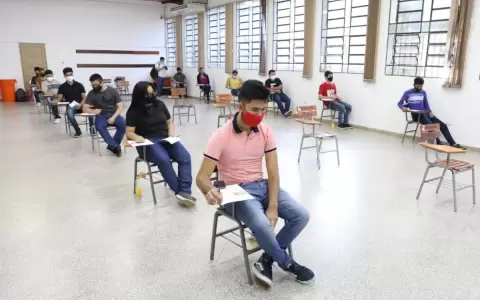 Postulantes a las becas ITAIPU-BECAL rinden hoy el examen de competencias b�sicas
