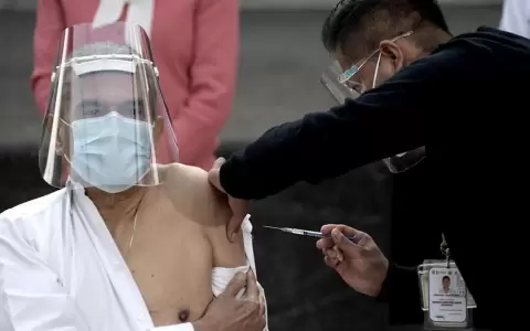 M�xico: 20% la poblaci�n adulta ya fue vacunada contra el coronavirus
