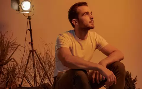 Ivan Zavala junto a Danna Meza en nuevo material