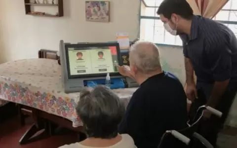 Plan Voto en Casa: se trasladan al interior del pa�s en �ltima semana de mayo