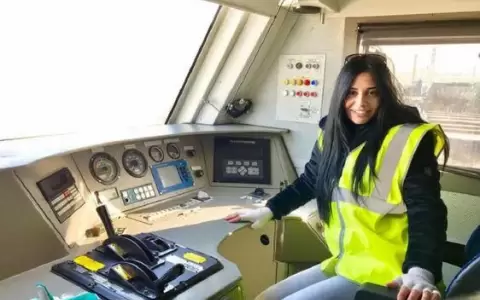 Ang�lica Denis: la primera paraguaya en manejar trenes en Espa�a