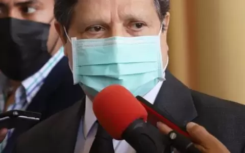 Canciller se arriesga y promete un mill�n de dosis de Sputnik V para julio