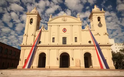D�a de la Madre: har�n una misa r�quiem en la Catedral por las v�ctimas del Covid-19