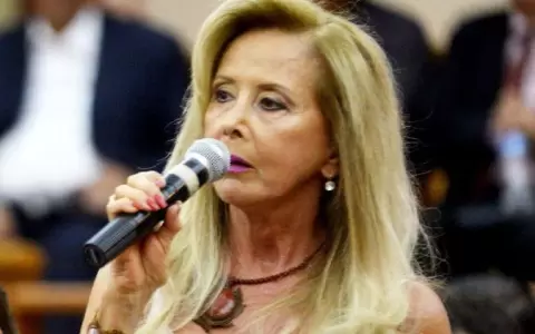 Una persona con influencias orden� vacunaci�n de Gusinky, dice Luis Cubas
