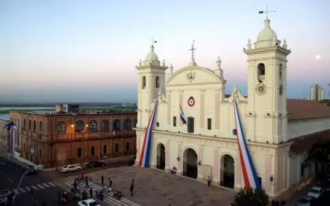 Suspenden misas en la Catedral de Asunci�n tras incendio