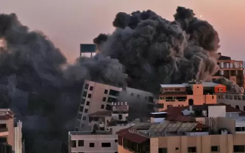 Israel responde con 500 bombardeos a m�s de 1.000 cohetes disparados desde Gaza