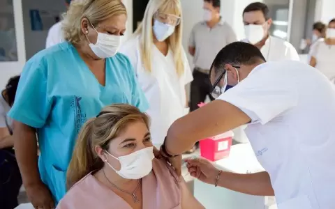 Muerte de m�dicos se pudo evitar con vacunaci�n a tiempo, afirma doctora