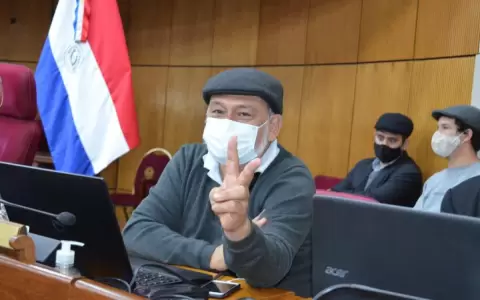 Sixto Pereira: legalizar la invasi�n de tierra fue parte de negociaci�n para mesa directiva