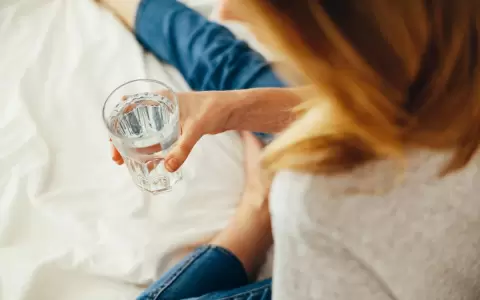 En d�as fr�os, el cuerpo necesita agua potable