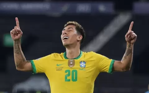 Con pol�mico arbitraje, Brasil vence a Colombia sobre el final