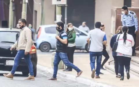 Salud informa sobre 107 fallecidos y m�s de 2.800 casos nuevos de Covid-19