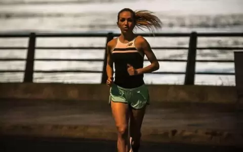 FPA sugiere �mayor prudencia� a la maratonista Carmen Mart�nez