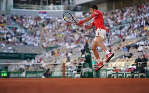 Djokovic derriba a Nadal en un partido legendario