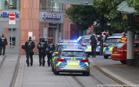 Tres muertos y varios heridos en ataque con cuchillo en W�rzburg