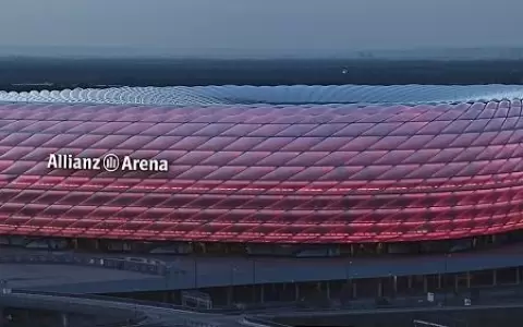 UEFA rechaza iluminar el Allianz Arena con los colores LGTBI