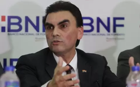 Carlos Pereira.