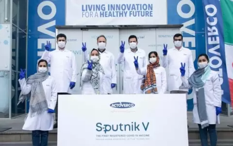 Ir�n comenz� a producir localmente la vacuna Sputnik V