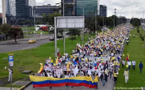 Colombia: Comit� de Paro anuncia suspensi�n temporal de protestas